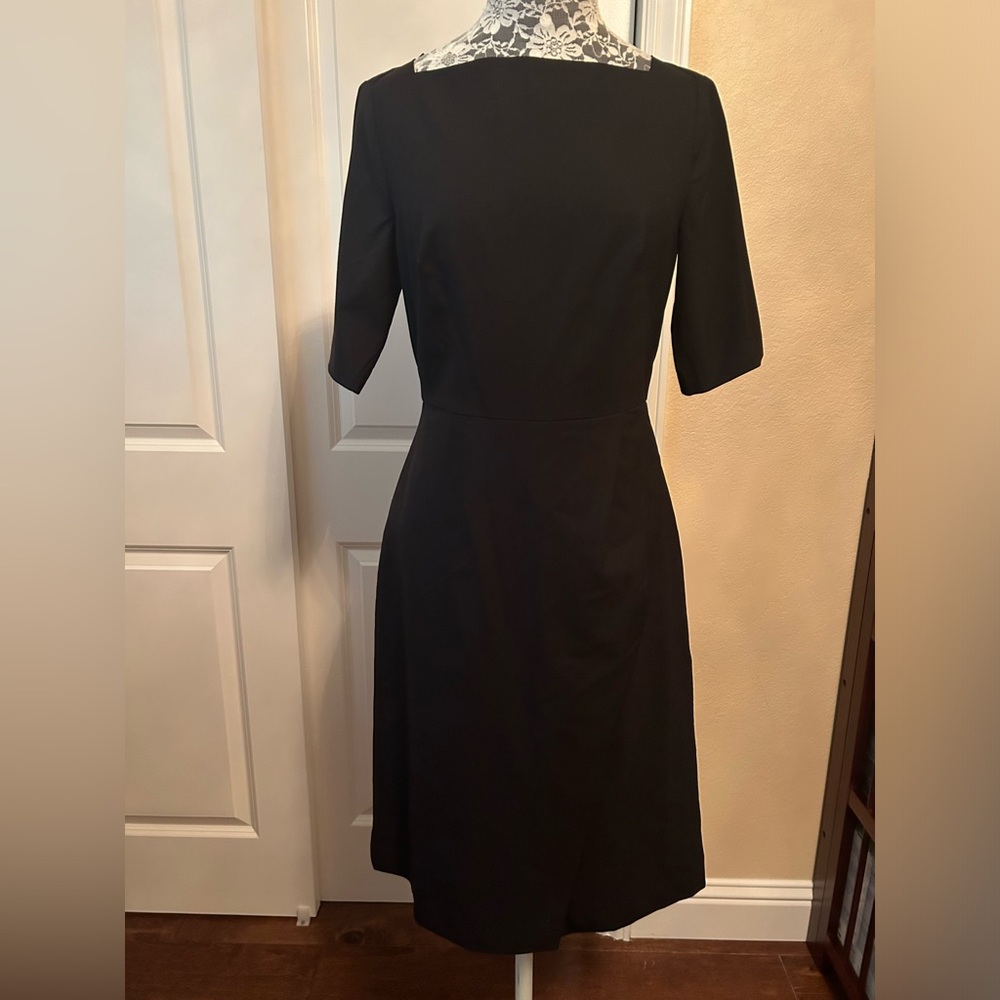 NWT Banana Republic Boatneck Lightweight Wool Sheath Dress 2 Black